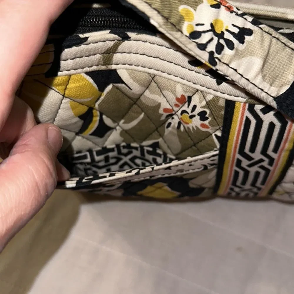 Vera Bradley Ivory Gold White Black Floral Quilted Hobo Bag Dogwood Print